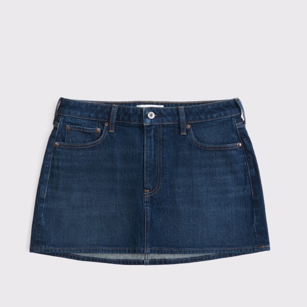 A&F - Curve Love Mid-Rise Mini Skirt